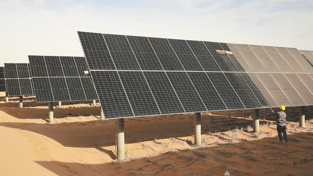 Photovoltaic product exports hit record high in first 10 months