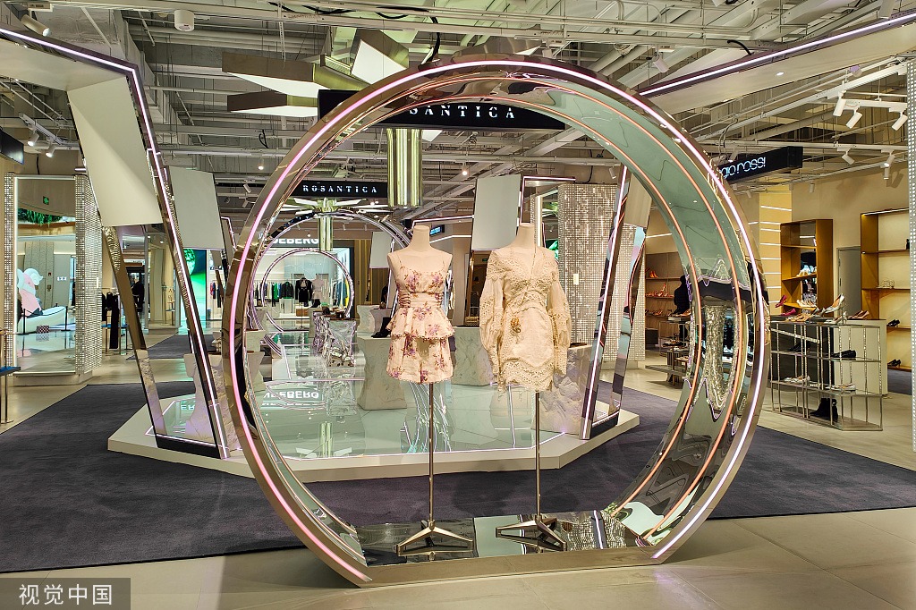 Chinese people spend over 1 trillion yuan on luxury goods in 2023