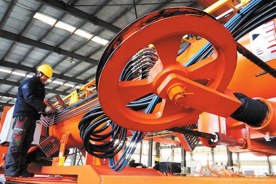 China leads global manufacturing sector for 14 consecutive years