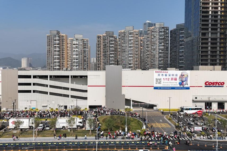 Global retail giants invest in Chinese market