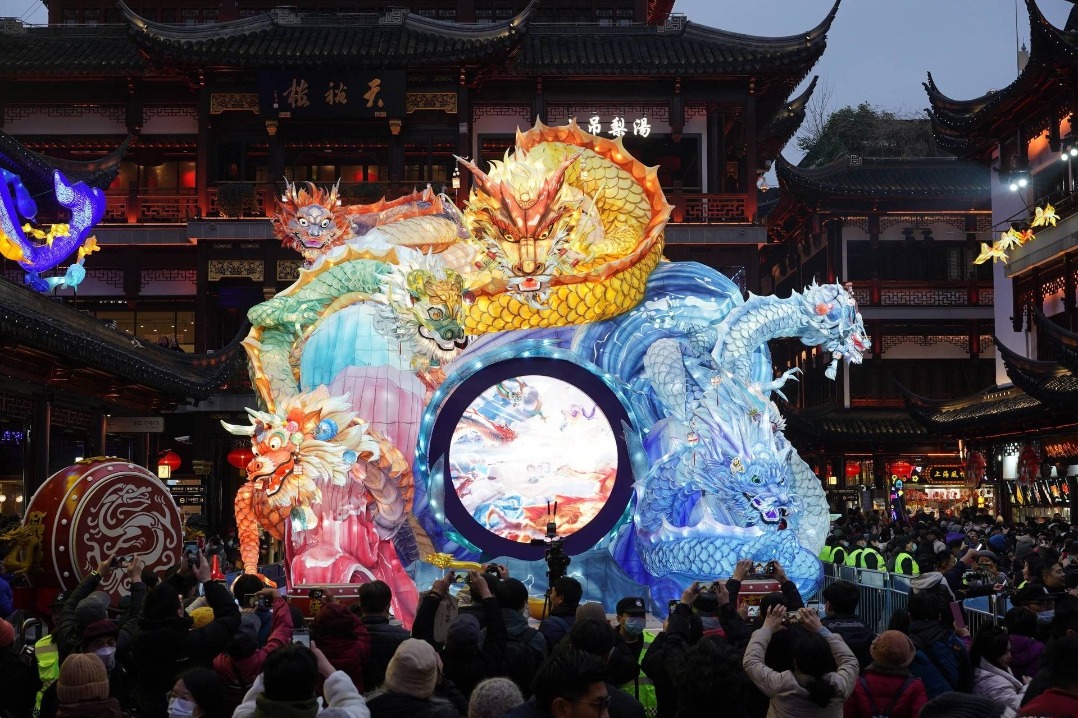 Lantern show lights up Yuyuan Garden