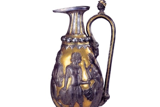 6th-century ewer a combination of Eastern and Western cultures