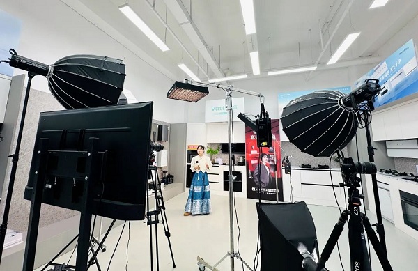 Wuhan media firm rises to prominence in livestreaming