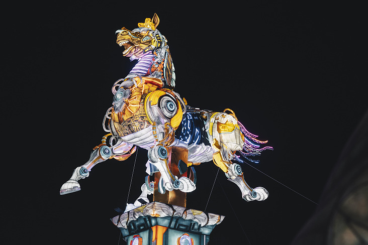 1,000-year-old lantern fair once again captivates visitors