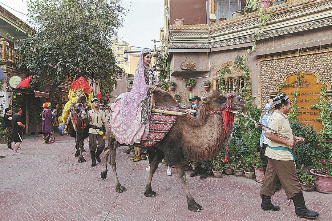 Promoting integration of culture and tourism in Xinjiang drives local industries
