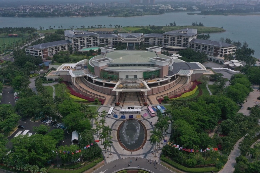 Hainan showcases green transformation with near-zero carbon demonstration area