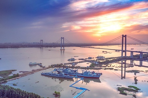 Taizhou manufacturing shines at 32nd East China Fair