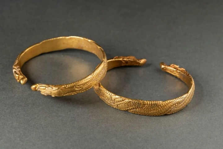 Excavated artifacts capture noblewomen’s daily lives 1,000 years ago