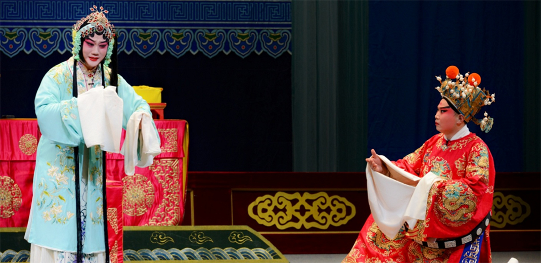 Classic Yuju Opera works enthrall audiences in Wuhan