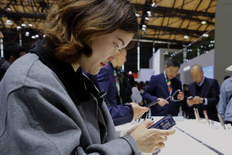 China has over 1.09 billion netizens