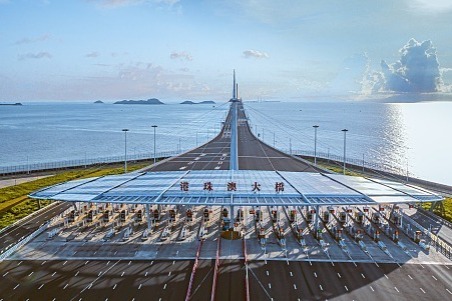 Hong Kong-Zhuhai-Macao Bridge receives over 10m vehicles