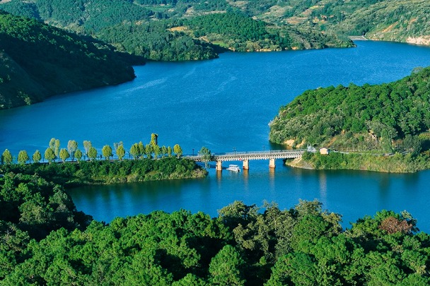 Fenglong Bay Fairytale Town