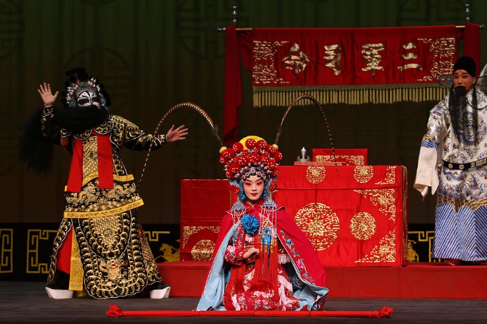 Classic Peking Opera staged in Wuhan