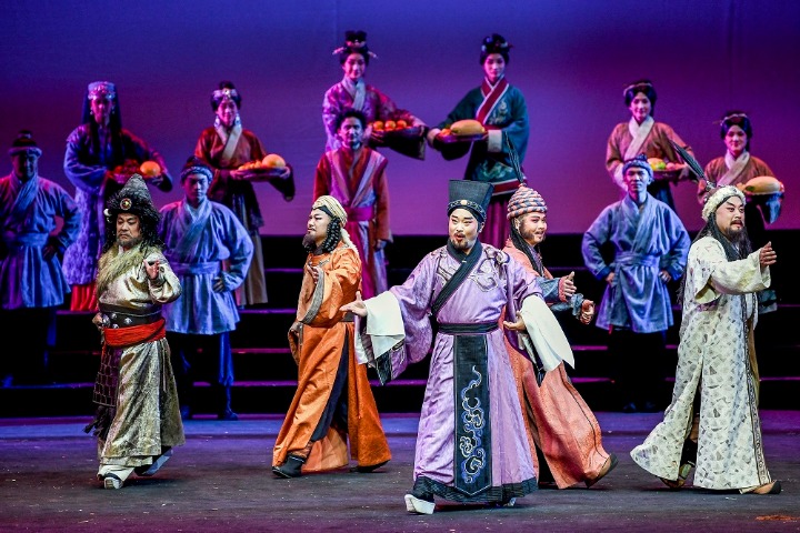 Qinqiang Opera sheds light on history of Western Han Dynasty