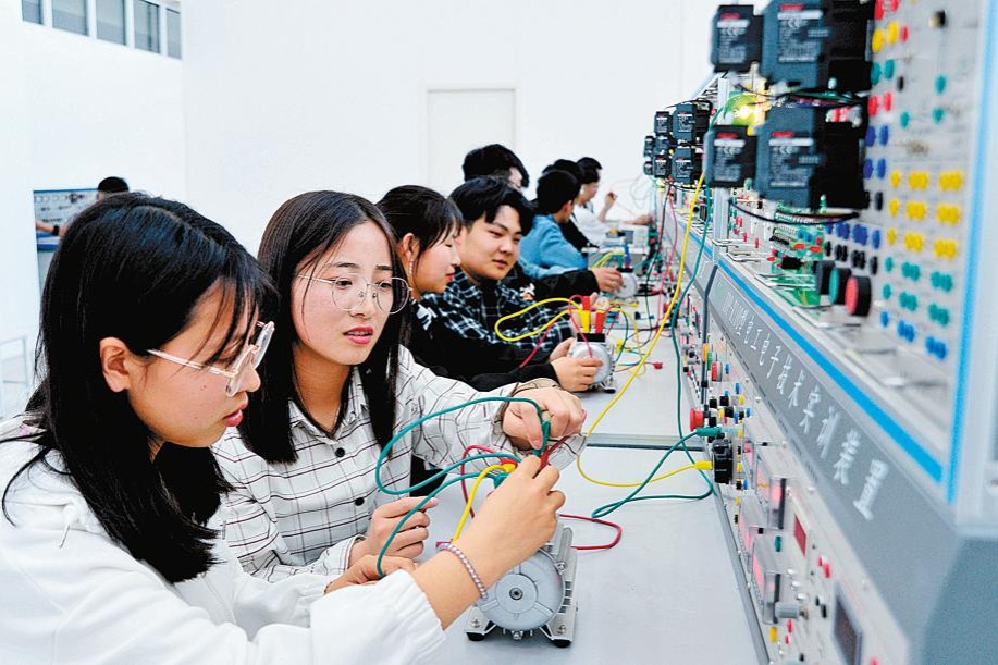 China opens annual event aimed at boosting vocational education