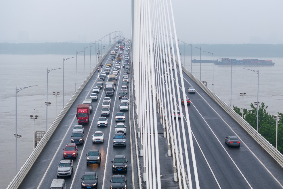 Plan lays out upgrades for nation's road network