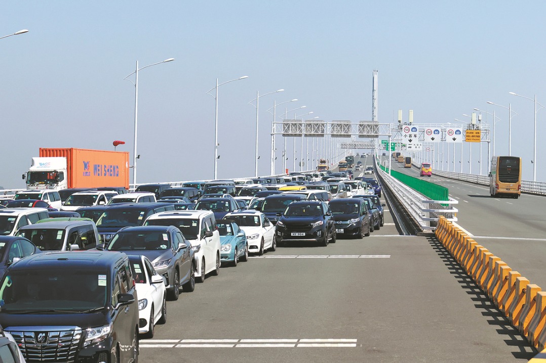 HK, Macao welcome new rules for business travelers