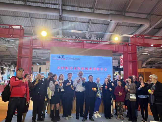Zibo's beautiful village wows intl guests in Paris