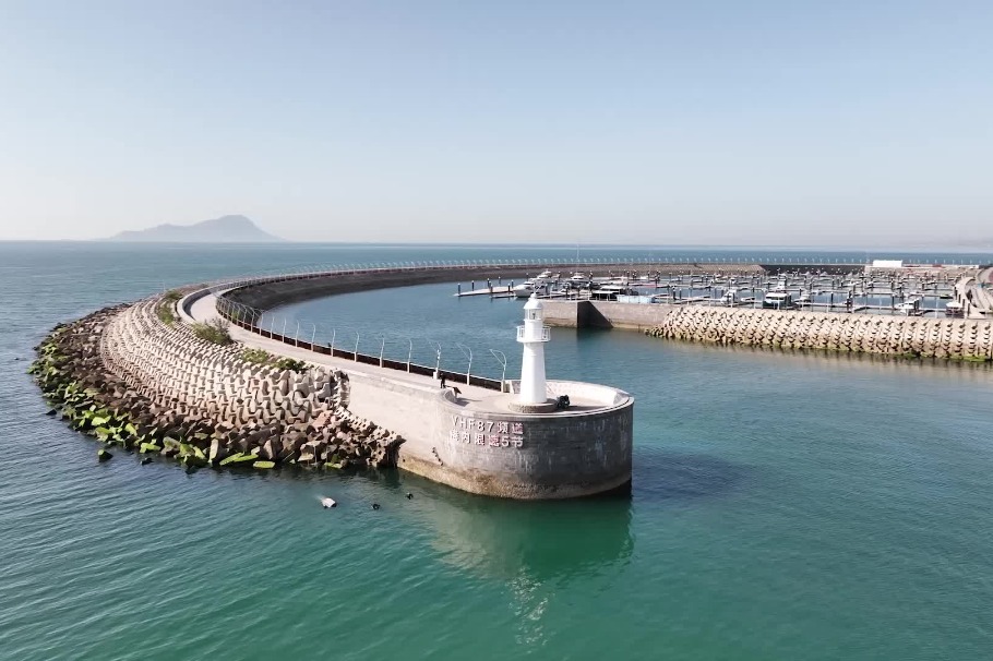 Expats' exciting look at Qingdao West Coast New Area