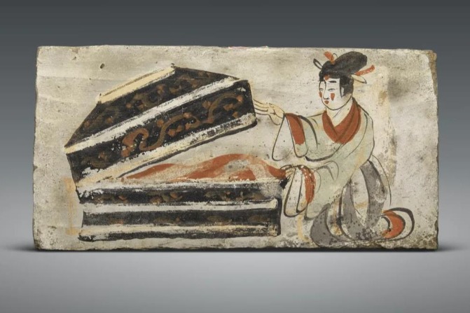 Artifacts displayed in Shanghai unveil essence of ancient Chinese technology