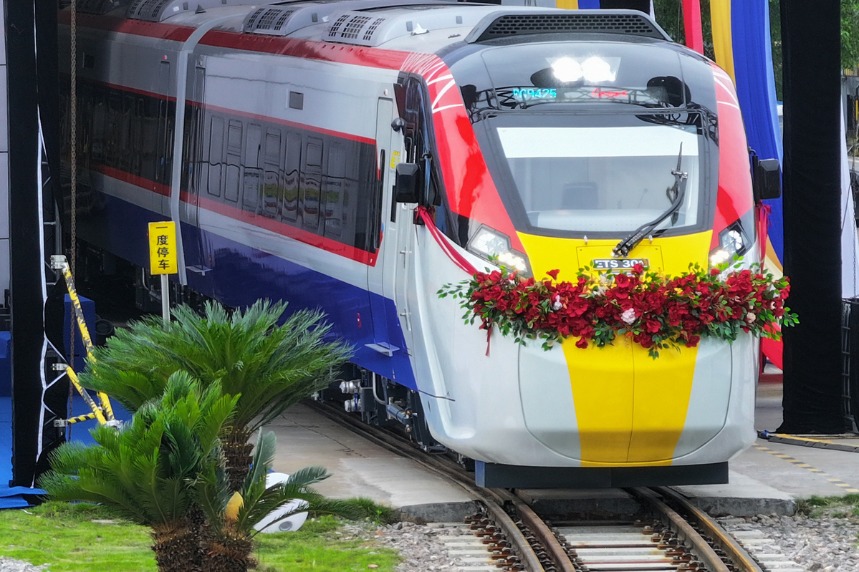 China-developed train rolls off, to be put into operation in Malaysia