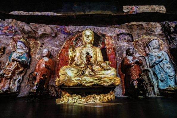 Immersive digital show wows people in Wuhan