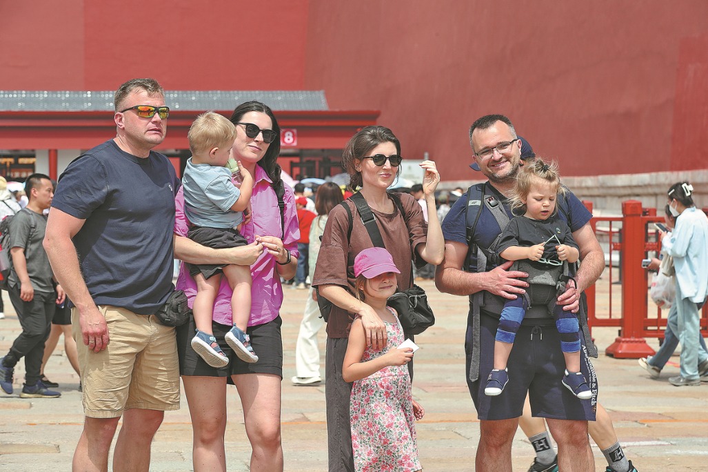 Demand escalates for tour guides with foreign-language skills