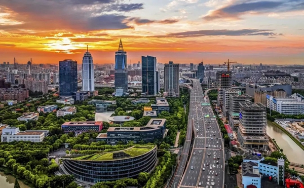 Jinqiao Development Zone boosts business environment to higher levels