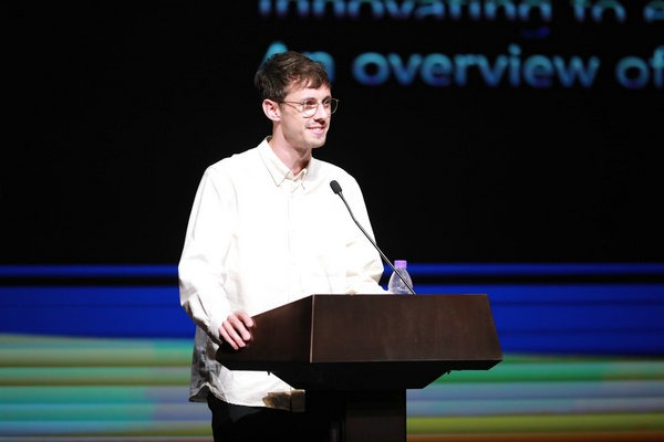 Beijing theater event unites global artists