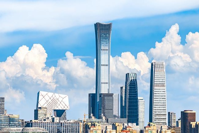 China's economy grows 5% in H1