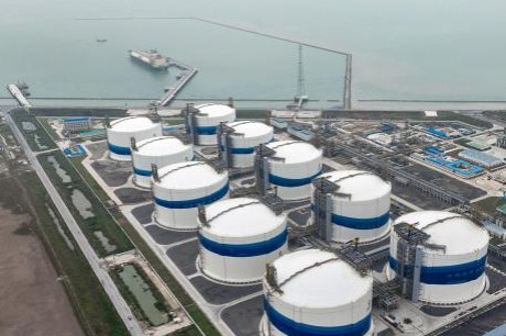 World's largest LNG storage tank cluster ready in China
