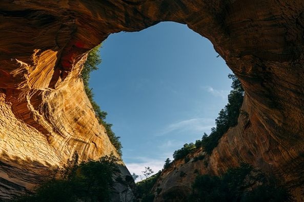 Ganquan Grand Canyon boasts rare Danxia landforms