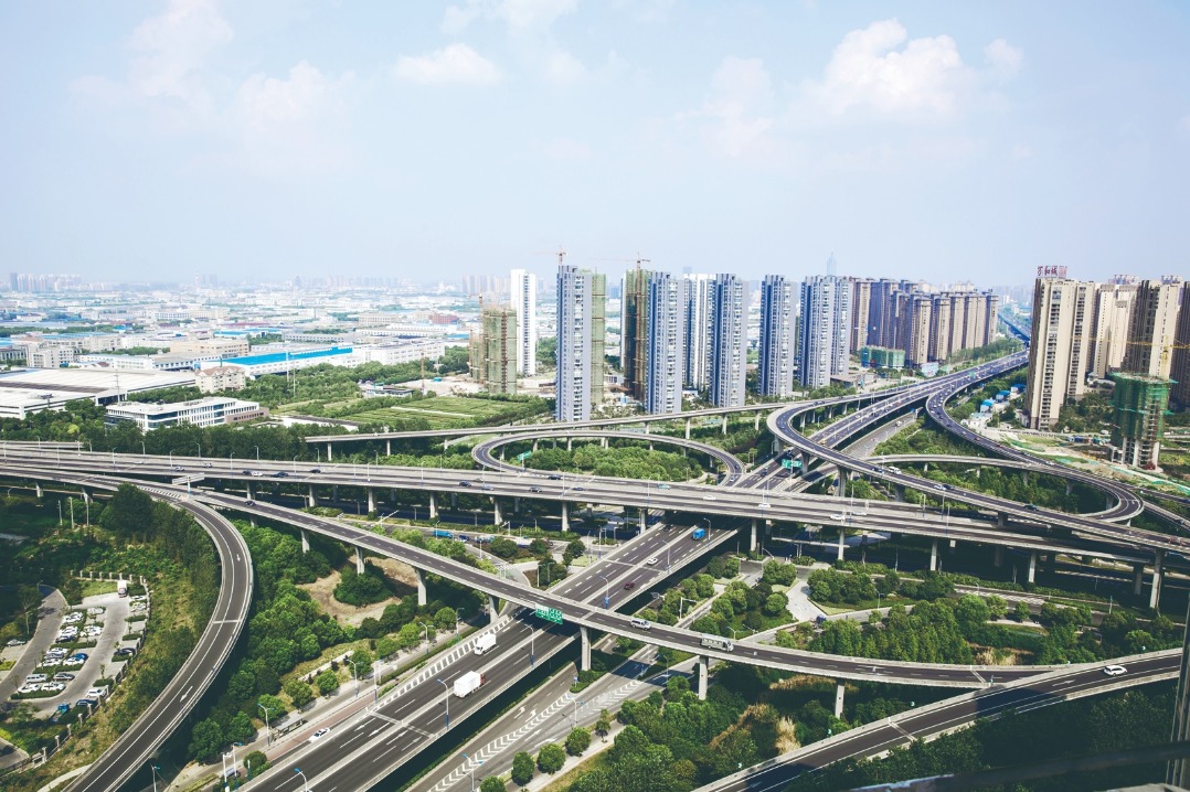China to step up construction of new-type urban infrastructure