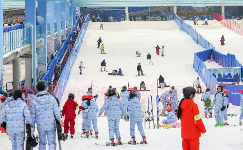Zhejiang leads China in indoor ski resorts, report says