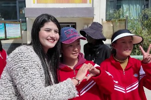 Intl exchange at Gyalze county school in Xizang