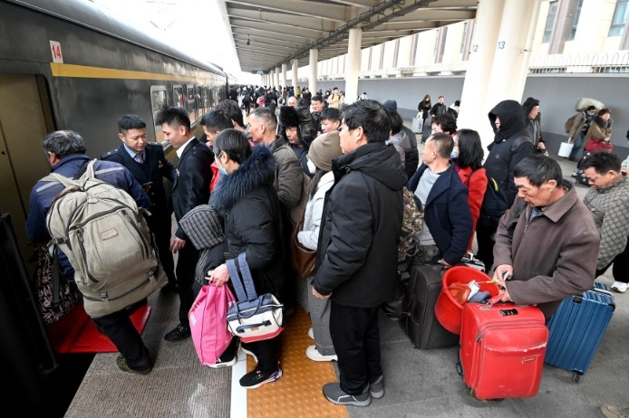 China's Spring Festival travel rush starts with 9b trips expected