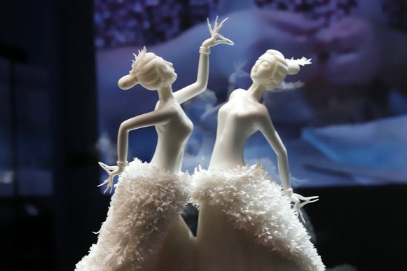 Exhibition pays tribute to China's white porcelain