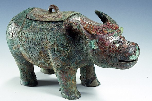 Buffalo-shaped bronze zun vessel from Yinxu site