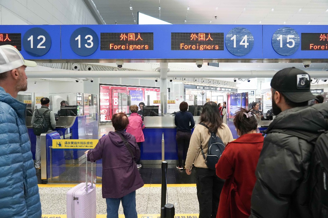 Baiyun Airport sees 140,000 visits in first three days of Spring Festival travel rush