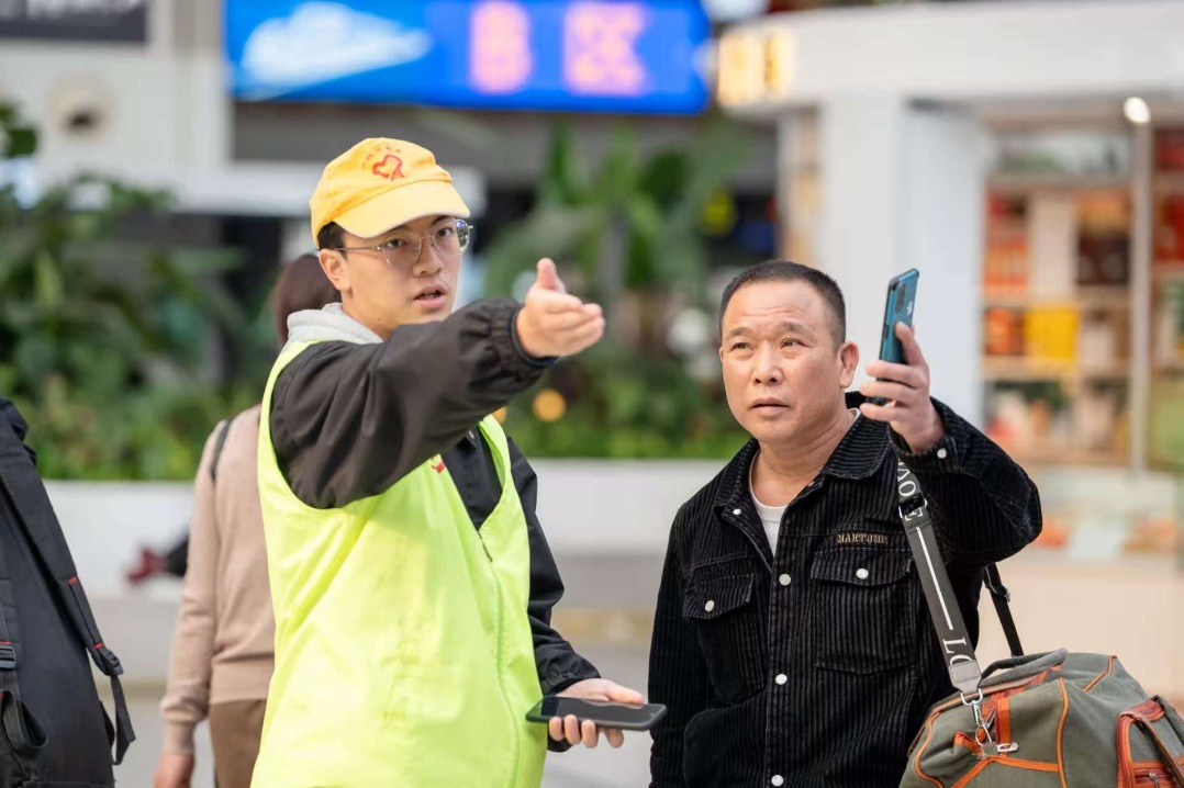Guangzhou South Station prepares for record Spring Festival travel