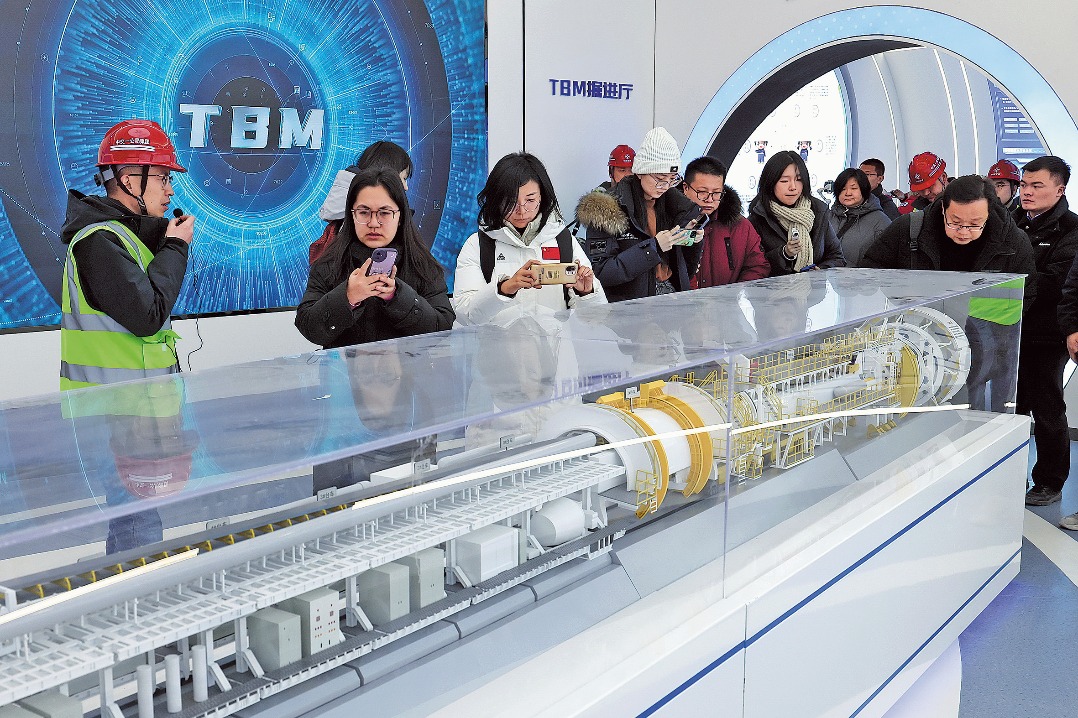 Xinjiang tunnel project progressing smoothly