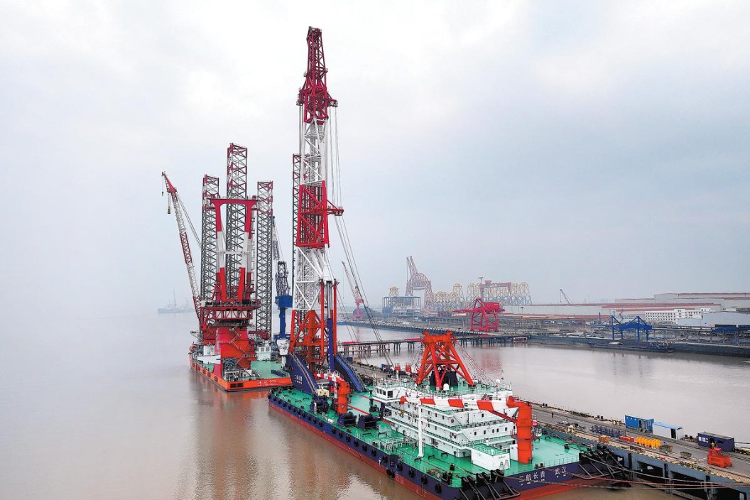 World's largest pile-driving vessel delivered