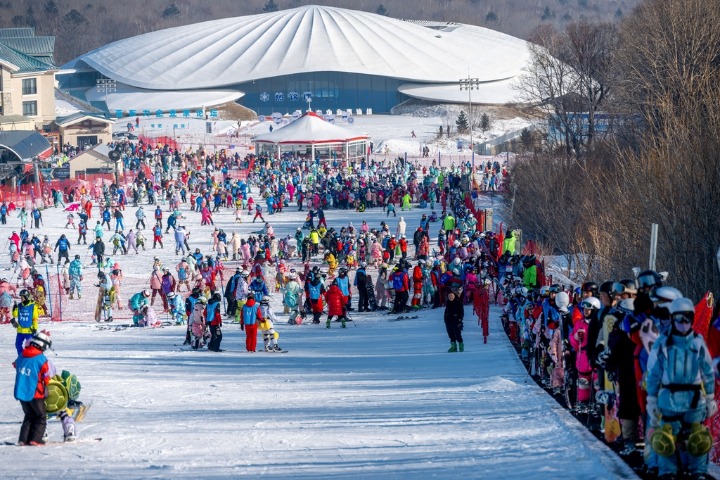 Harbin's Yabuli Ski Resort buzzing ahead of Asian Winter Games