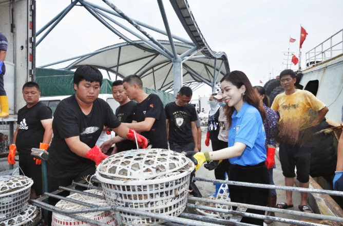 Young entrepreneur redefines fishing business with modern approach