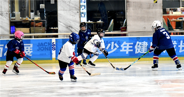 Ice, snow sports fire up Qingdao's winter consumption