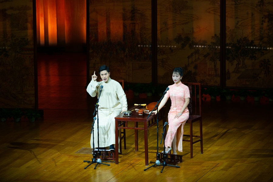 Fresh take on Tixiao Yinyuan enthralls Beijing audience