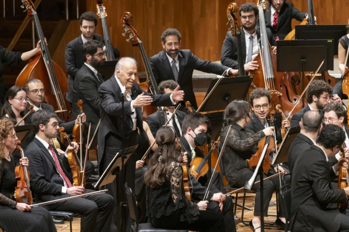 Legendary conductor ends China tour in Guangzhou with applause