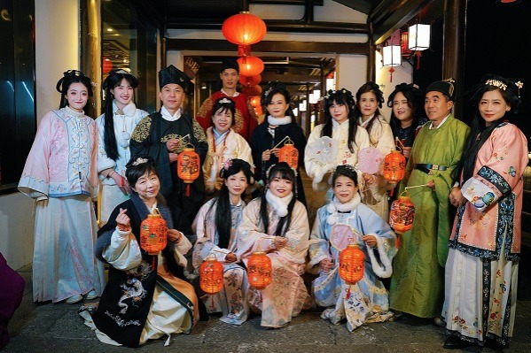 Taiwan visitors celebrate traditional culture in Hangzhou