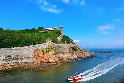 Discover Shandong on 'Qilu No.1' tourism train