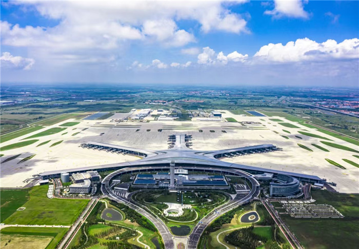 Qingdao airport honored as star in Asia-Pacific region